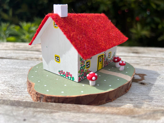 Red Harris Tweed Miniature Scottish Large Bothy with mushrooms